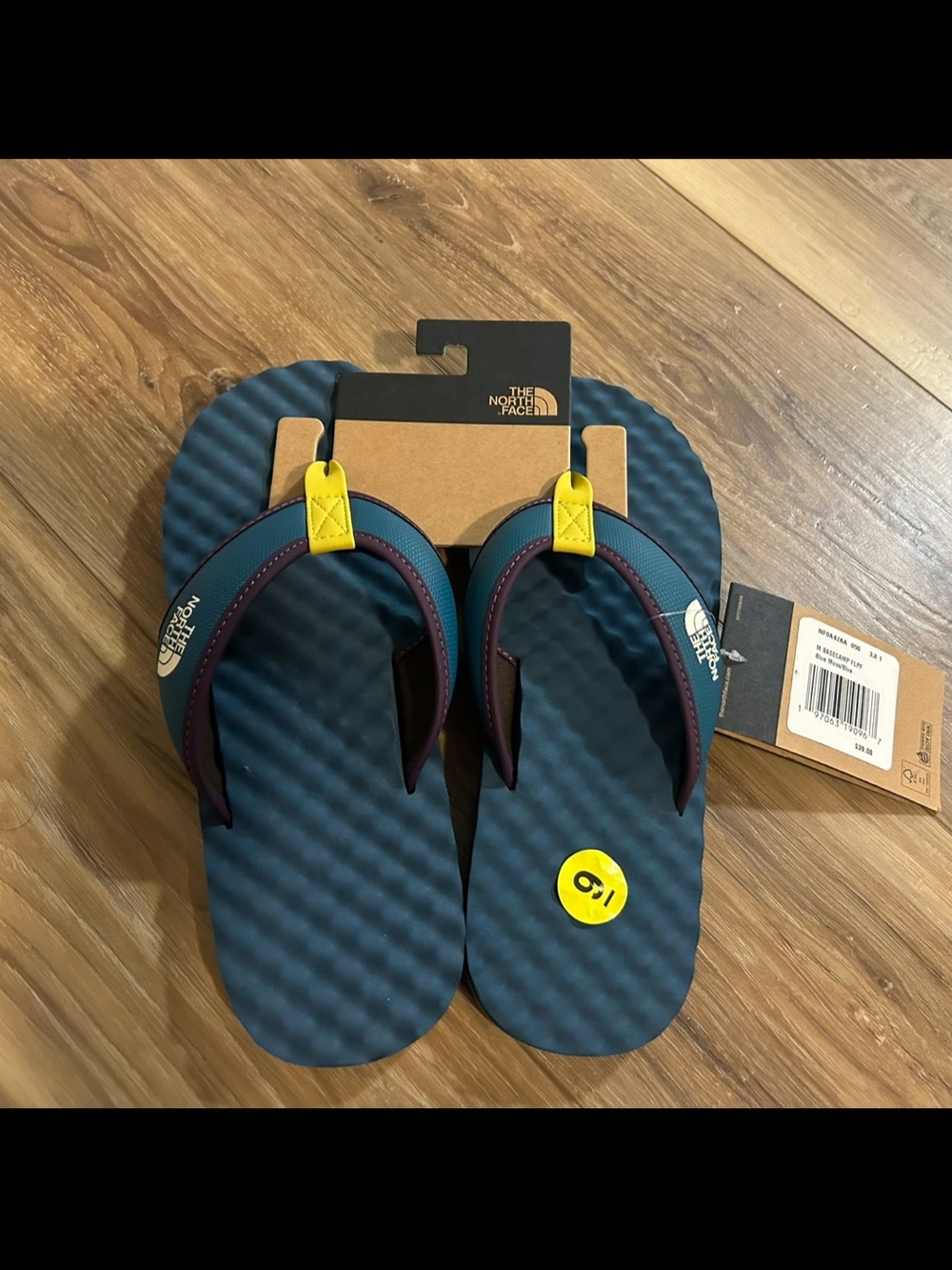 The north face size 9 unisex